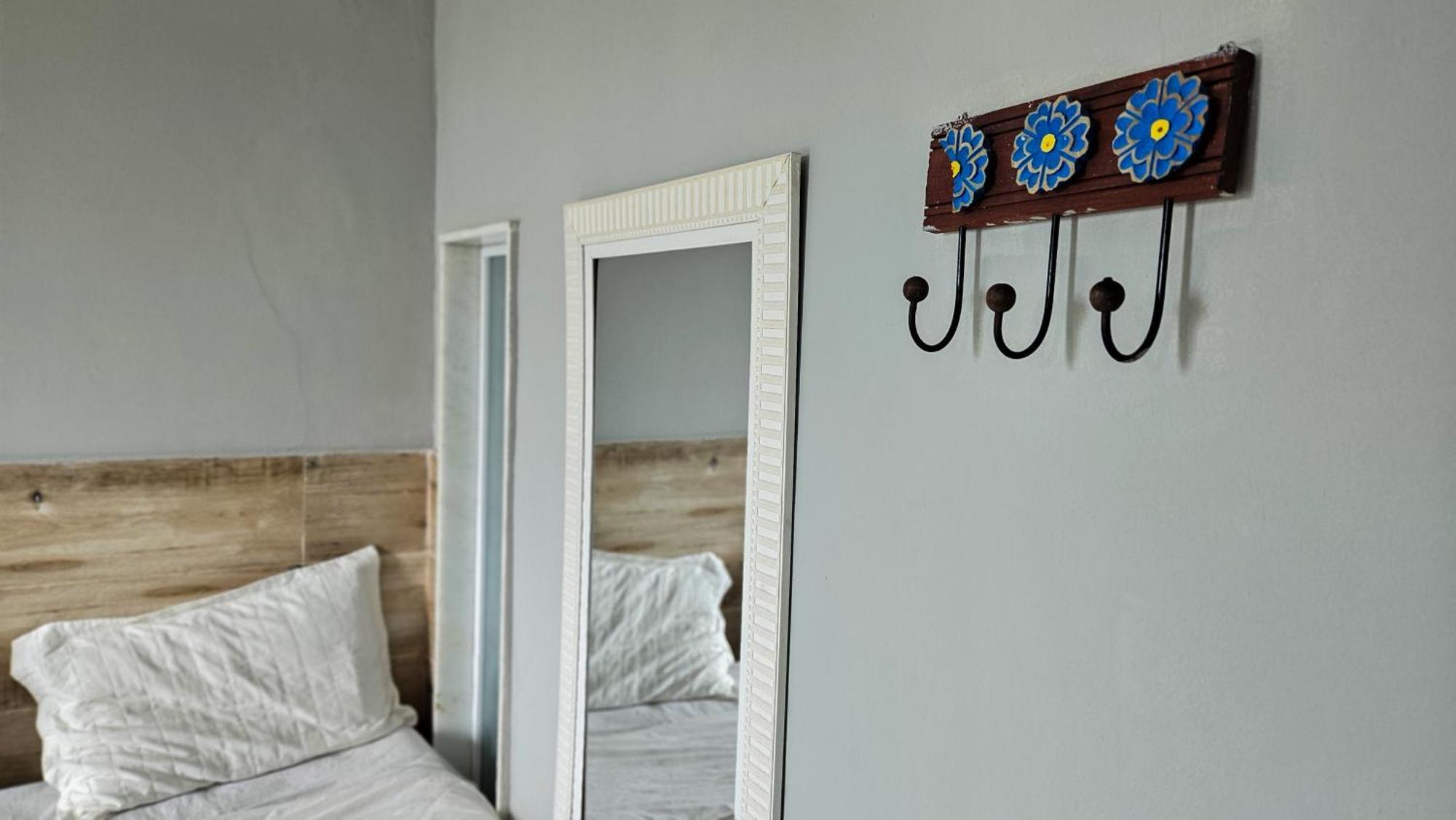 Bella Vista Ocean View Hotell Búzios Eksteriør bilde A wall-mounted coat rack